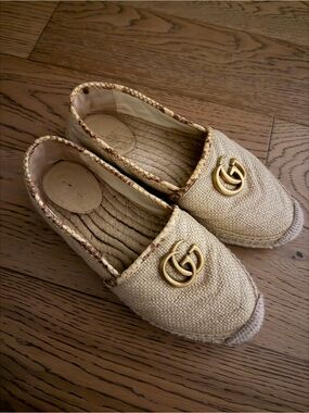Gucci Natural Beige Canvas Espadrille Flats with Gold Double G